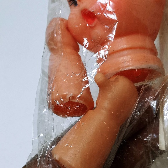 Vtg Wang's Baby Doll Head & Hands Sucking Thumb New Blue Eyes Rubber/Vinyl - Picture 6 of 10
